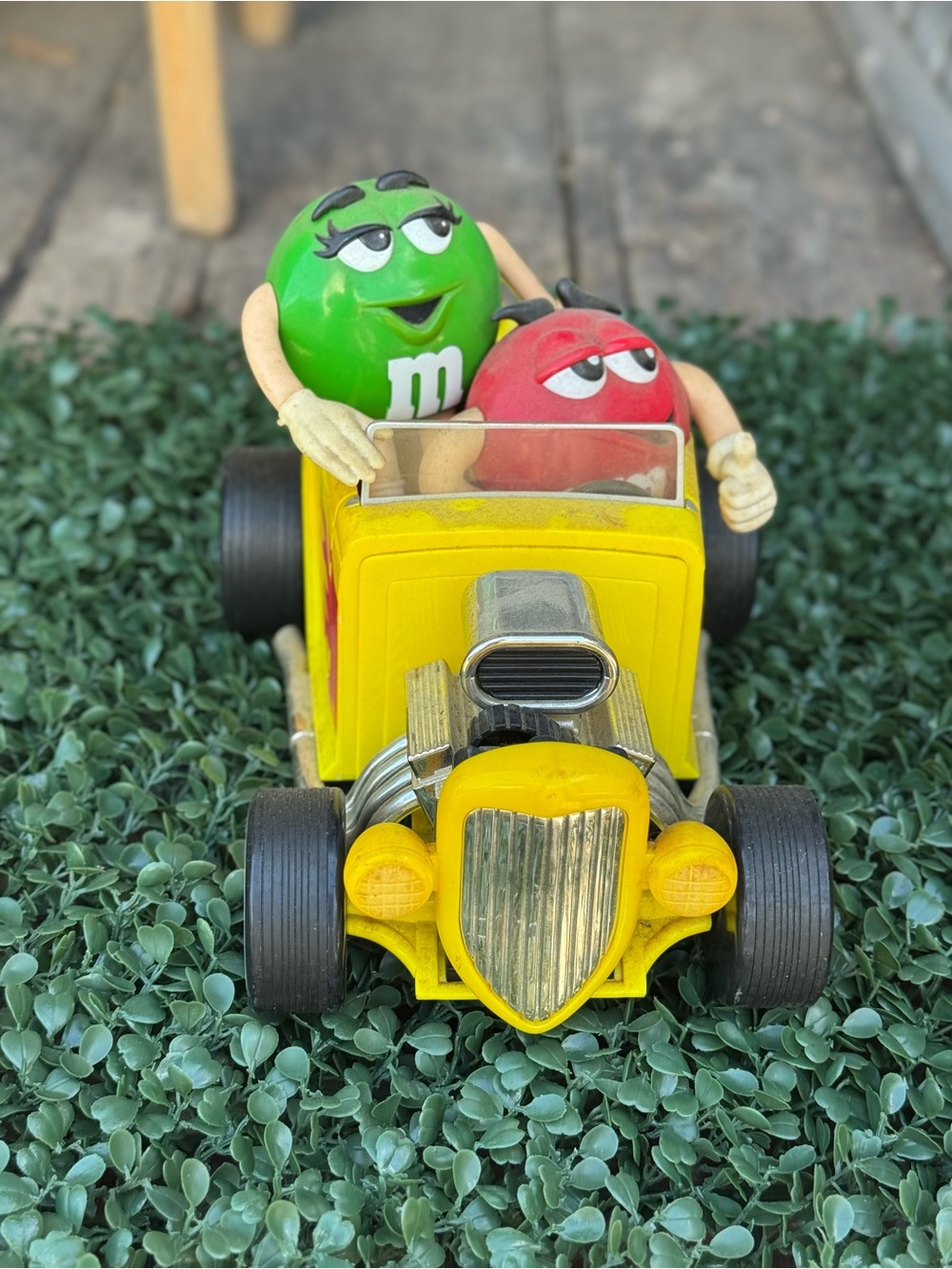 Vintage M&M's Hot Rod Candy Dispenser Rebel Without A Clue
Yellow Roadster Car